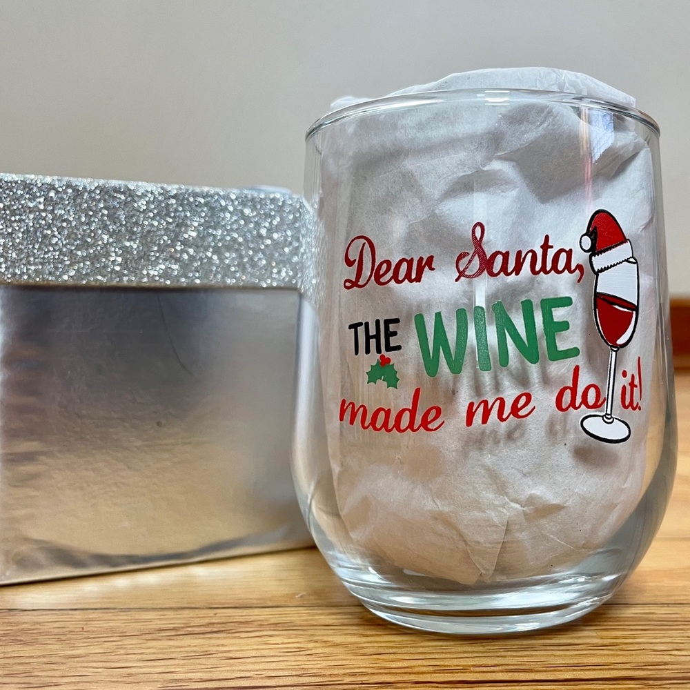 Christmas wine glass